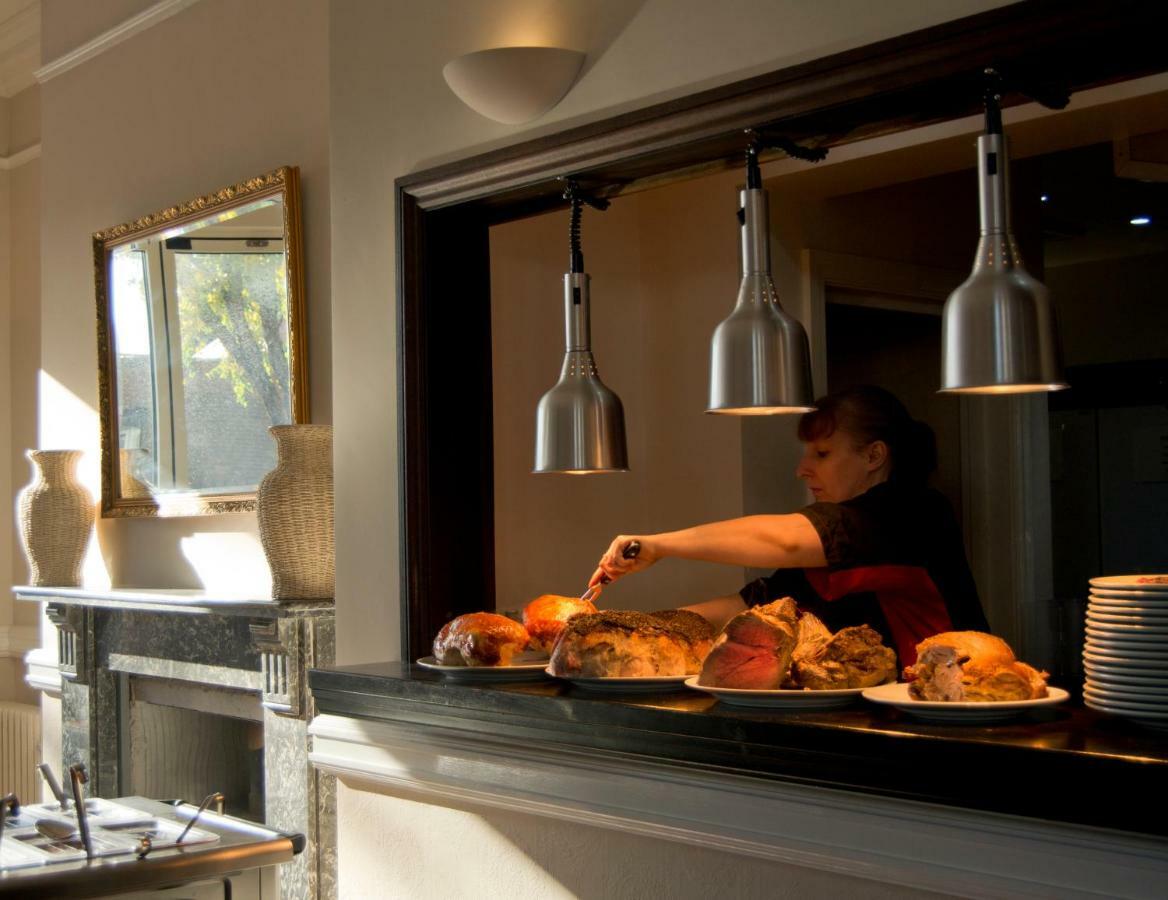 Crofts Hotel Cardiff Eksteriør billede
